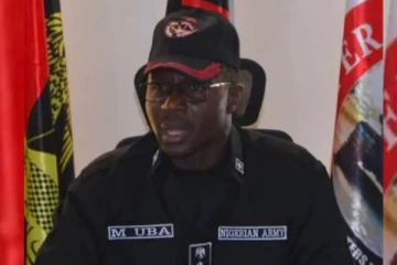 நைஜீரியாவில் இராணுவ தளபதி சுட்டுக்கொலை