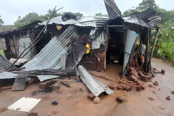 வெள்ளத்தில் மூழ்கிய திருகோணமலை தாழ் நிலப் பிரதேசங்கள் | Flooded Low Lying Areas Of Trincomalee