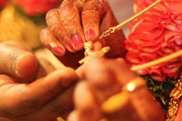 யாழில் பல பெண்களை ஏமாற்றிய லண்டன் வாழ் தமிழரின் திருவிளையாடல் அம்பலம்!