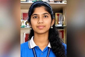 பஞ்சாயத்து பள்ளியில் படித்து நீட் தேர்வில் அதிக மதிப்பெண் - சாதித்த ஸ்ராவணி