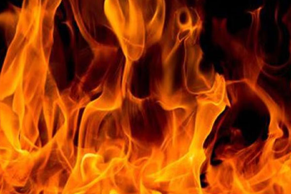 நுவரெலியாவில் ஏற்பட்ட தீ விபத்து; மூவர் காயம் | Fire In Nuwara Eliya Three Injured