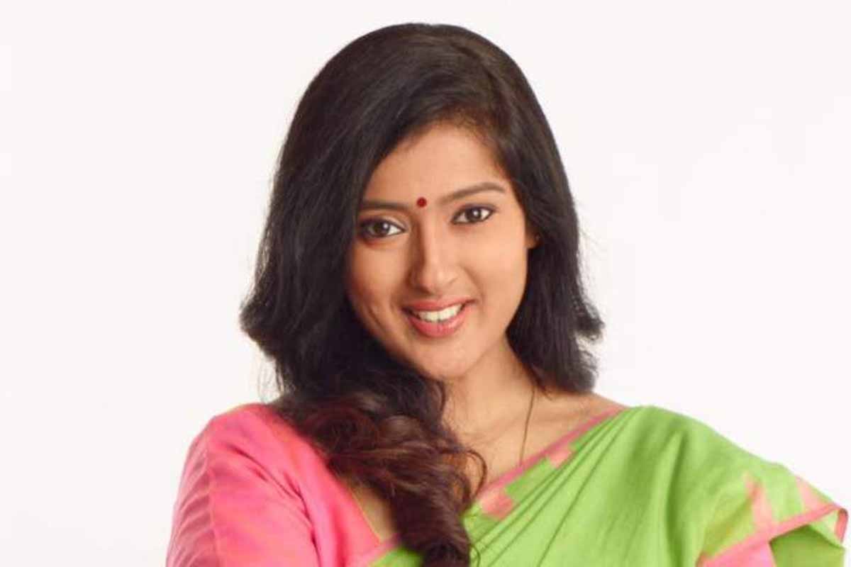 முதலமைச்சர் விஜய் குறிப்பிட்ட ரத்தீஷ் என்பவர் யார்? காயத்ரி ரகுராம் | Who Is Rathish Gayathri Raghuram Replies முதலமைச்சர் விஜய் குறிப்பிட்ட ரத்தீஷ் என்பவர் யார்? காயத்ரி ரகுராம் | Who Is Rathish Gayathri Raghuram Replies