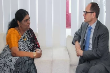 இலங்கையின் வட மாகாண ஆளுநரை சந்தித்த கனேடிய உயர்ஸ்தானிகர்!