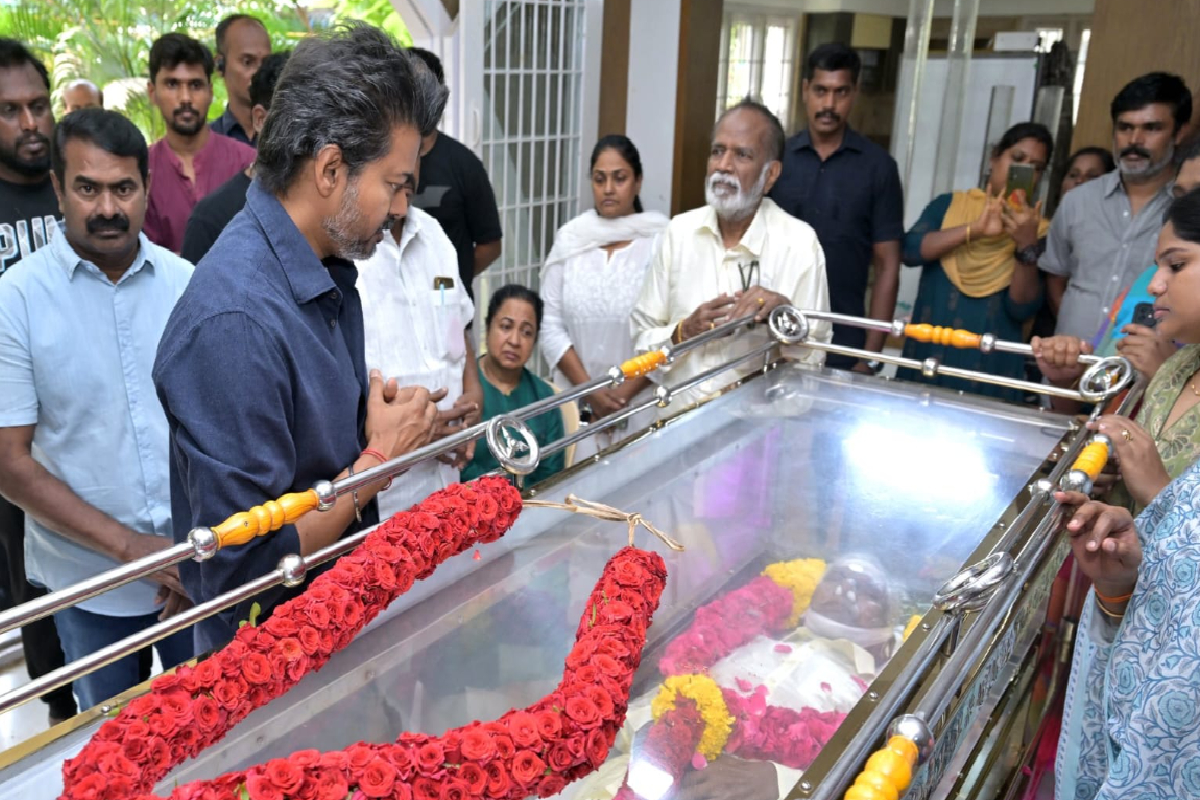 பாரதிராஜாவின் உடலுக்கு முழு அரசு மரியாதை ; தமிழக முதல்வர் விஜய் அஞ்சலி | Full State Honors Bharathiraja S Mortal Remains