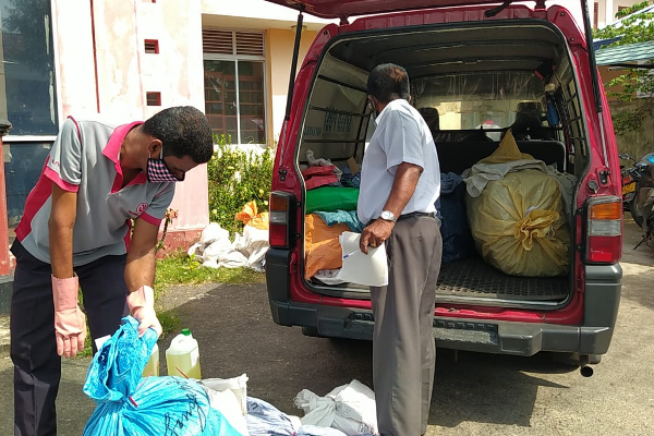 இரு நாட்களின் பின்னர் மீண்டும் திறக்கப்பட்ட தபாலகங்கள்! | Post Offices Are Reopened After Two Day Strike