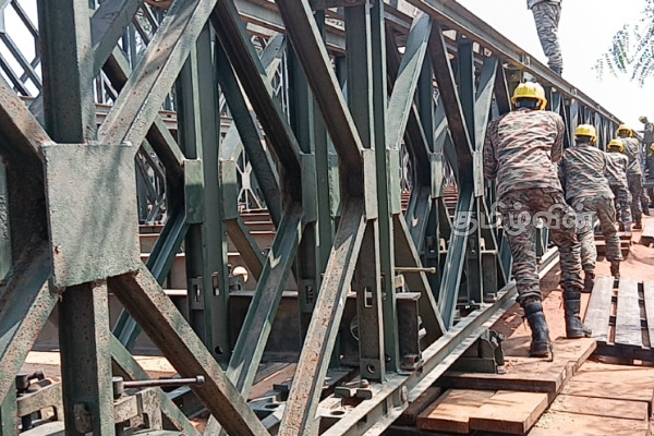 கிளிநொச்சியில் அமைந்துள்ள பிரதான பாலத்தை புனரமைக்கும் பணி முன்னெடுப்பு | Weather In Kilinochchi