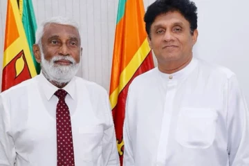 ஐக்கிய மக்கள் சக்தியில் இணைந்த முன்னாள் கடற்படை தளபதி