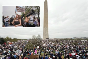 டிரம்பிற்கு எதிராக கொந்தளித்த அமெரிக்கா: நாடு தழுவிய போராட்டத்தால் பரபரப்பு!