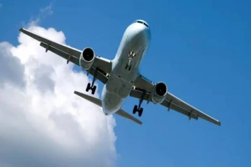 நடுவானில் திடீரென தடுமாறிய விமானம்! 5 பேருக்கு நேர்ந்த விபரீதம் - உலக செய்திகளின் தொகுப்பு