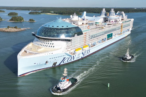 உலகின் பிரமாண்ட கப்பல் பயணம் ஆரம்பம் - ஐபிசி தமிழ்