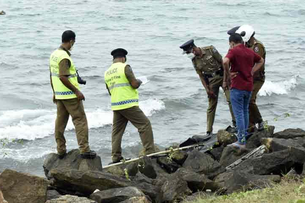 கூரிய ஆயுதத்தால் தாக்கப்பட்டு குடும்பஸ்தர் பலி | Death Crime Scene Spotted In Galle