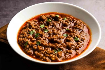 நாவூறும் சுவையில் செட்டிநாடு ஸ்டைல் மட்டன் கீமா: எப்படி செய்வது?