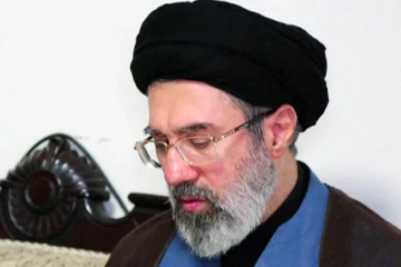 ඉරානයේ නව නායක මොජ්ටාබා කමේනි සිහිසුන්? පාලනයට සම්බන්ධ වීමට නොහැකි තත්ත්වයක් ගැන රාජ්‍ය තාන්ත්‍රික සටහනකින් එළියට