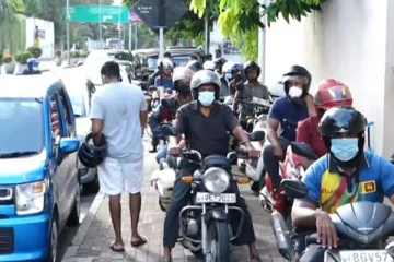 எரிபொருள் வரிசையில் காத்திருந்தவர்களின் மோசமான செயற்பாடு!