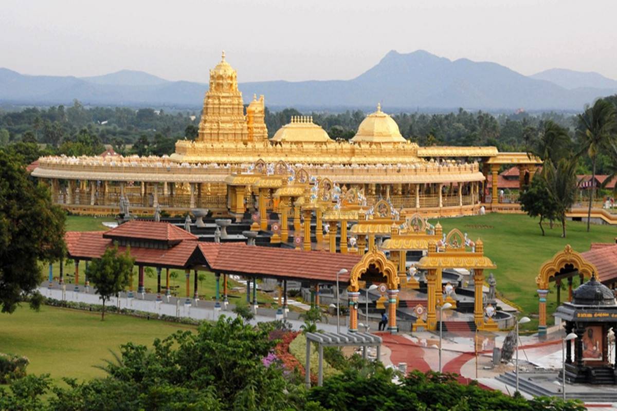 1500 கிலோ தங்கத்தால் கட்டப்பட்ட கோயில்.., தமிழகத்தில் எங்கு உள்ளது தெரியுமா? | Sripuram Golden Temple Vellore History In Tamil