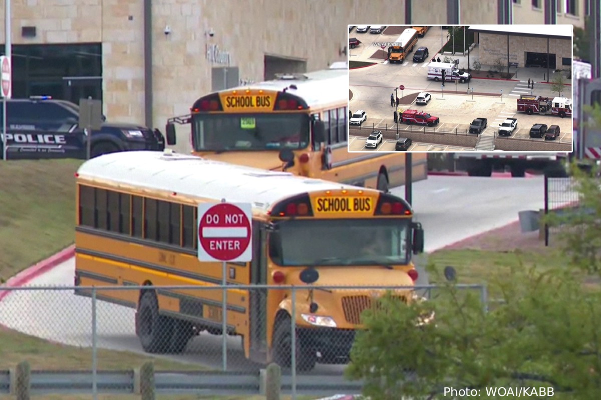 அமெரிக்காவில் ஆசிரியரை துப்பாக்கியால் சுட்ட 15 வயது பள்ளி மாணவர்: டெக்சாஸில் அதிர்ச்சி | Texas High School Shooting Student Dead