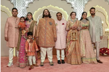 5000 கோடி காலி!! மகன் கல்யாணத்தால் அம்பானி சொத்து அம்பேலா? திடுக்கிடும் தகவல்