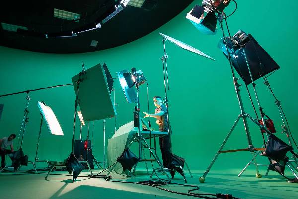 இலங்கையில் தேசிய திரைப்படப் பாடசாலை அமைக்க ஏற்பாடு! | Film School இலங்கையில் தேசிய திரைப்படப் பாடசாலை அமைக்க ஏற்பாடு! | Film School