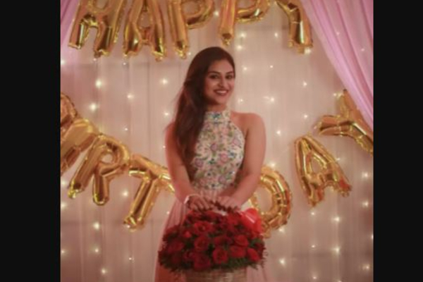 பிகில் பட நடிகை இந்துஜாவா இது? ரசிகர்கள் வியப்பு!! இதோ புகைப்படங்கள்! | Actress Induja Brithday Celebration Photos Viral