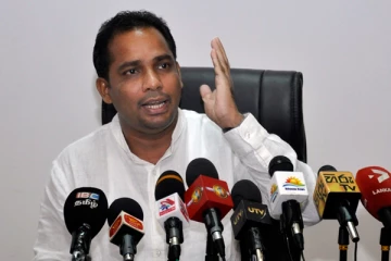 ஊடகவியலாளரை தாக்கிய நபருக்கும் எனக்கும் எந்த தொடர்பும் இல்லை -  வியாழேந்திரன்