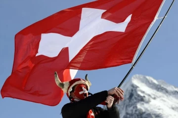 சுவிட்சர்லாந்துக்கு குடிபெயரும் திட்டம் உள்ளதா உங்களுக்கு? உங்களுக்காக சில வேடிக்கையான தகவல்கள்