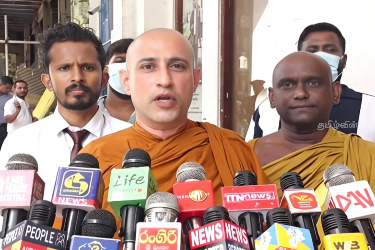 ருவன்வெலிசாய சூடாமணிக்கல்லில் 1,500 கோடி ரூபா இரத்தினக்கல் கொள்ளை: கோட்டாபயவிற்கு எதிராகச் சி.ஐ.டியில் முறைப்பாடு | 1500 Cr Gemstone Looted Ruwanweliseya Soodamanikal
