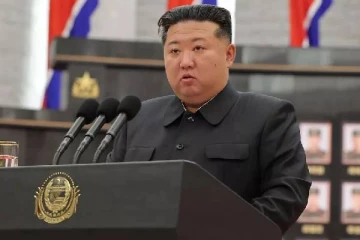 உக்ரைனுக்கு எதிராக மீண்டும் அதிரடி முடிவெடுத்த கிம் ஜோங் உன்... 100,000 வீரர்கள் தயார்