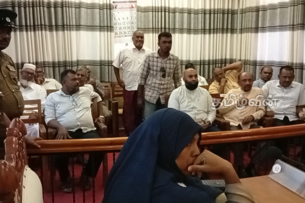 நிந்தவூர் பிரதேச சபை புதிய தவிசாளர் தெரிவு : மறு அறிவித்தல் வரை ஒத்திவைப்பு | Election New Chairman Ninthavur Pradeshiya Sabha