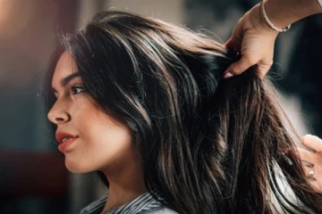 தலைமுடியின் அடர்த்தியை அதிகரிக்க வேண்டுமா? இதோ சில அசத்தலான டிப்ஸ்