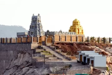 திருப்பதியானின் வளர்ப்பு தாய் வகுல மாத கோவில் ஆண்டு கொண்டாட்டம்