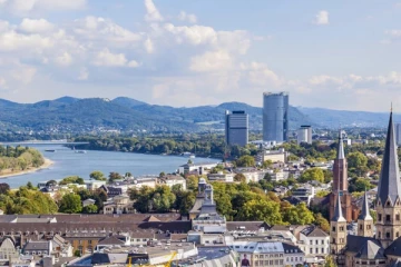 வெளிநாட்டவர்கள் ஜேர்மன் குடியுரிமை பெறுவதை எளிதாக்கும் ஒரு விசா... சில பயனுள்ள தகவல்கள்