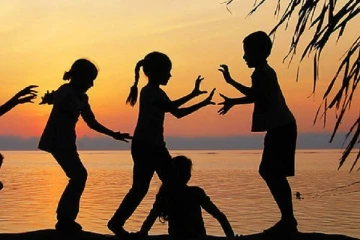 இலங்கையின் தற்போதைய நெருக்கடி நிலை! அபாய கட்டத்தில் சிறுவர்கள்