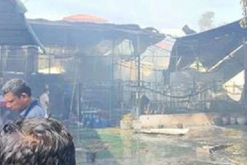 இரசாயன தொழிற்சாலை தீப்பற்றியதால் நச்சுப்புகை - மாணவிகள் பாதிப்பு