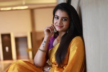 எதிர்நீச்சல் தொடர் நடிகை பார்வதி அப்பாவா இது.. எப்படி உள்ளார் பாருங்க