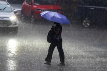 தமிழகத்தில் இன்று 5 மாவட்டங்களுக்கு ஆரஞ்சு அலர்ட்.., வானிலை மையம் எச்சரிக்கை