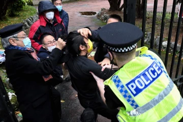 ரகசிய காவல் நிலையங்களை மூடுங்கள்; சீனா மீது பாயும் பிரிட்டன்!