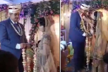 பரிதாபமாக நின்ற மணமகன்: மணமேடையில் மணப்பெண் செய்த காரியத்தைப் பாருங்க!