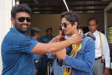 யாழில் வருகை தந்துள்ள பிரபல தென்னிந்திய நடிகர் மற்றும் இசை கலைஞர்கள்!