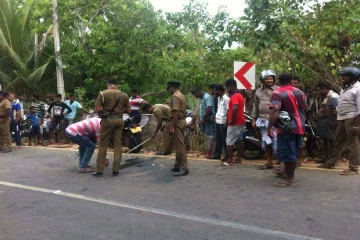 வவுனியாவில் விபத்து; கணவர் பலி...மனைவி காயம்