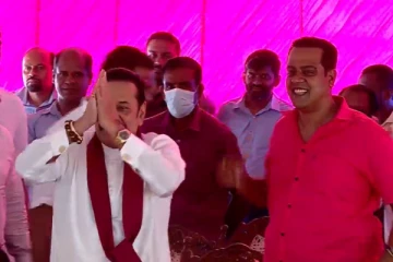 புத்தளத்தில் மகிந்த தலைமையில் ஸ்ரீலங்கா பொதுஜன பெரமுனவின் மூன்றாவது கட்சி கூட்டம் (Photos)