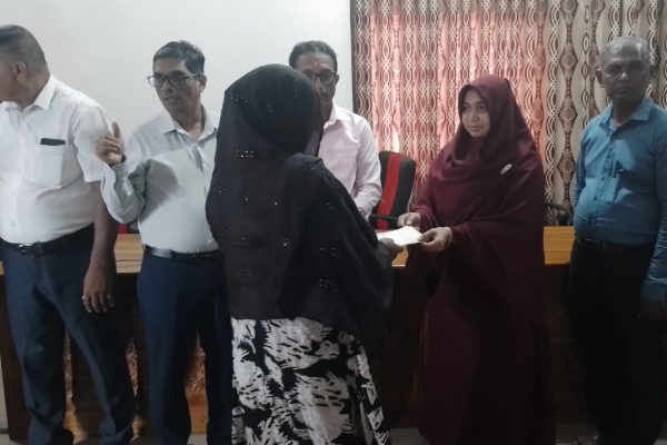 வடக்கு - கிழக்கு மாகாணங்களில் வழங்கி வைக்கப்பட்ட வெள்ள நிவாரண தொகை | Amount Of Flood Relief Provided வடக்கு - கிழக்கு மாகாணங்களில் வழங்கி வைக்கப்பட்ட வெள்ள நிவாரண தொகை | Amount Of Flood Relief Provided