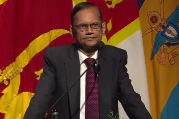 நான் எழுதிய புத்தகங்களை குப்பையில் போடுங்கள்! பீரிஸ் ஆவேசம்