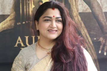 நடிகை குஷ்பூவா இது..! ரசிகர்களை அசரவைத்த அழகிய புகைப்படங்கள்..