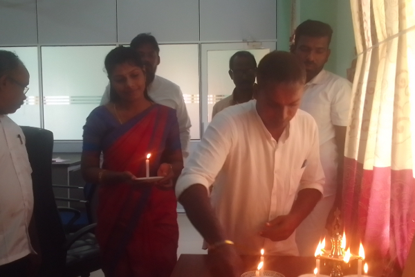 மாவீரர் துயிலுமில்லத்தில் அஞ்சலி செலுத்திய சிறிதரன் எம்.பி. | Mp Siridarans Visit To Sampur Thuylumillam