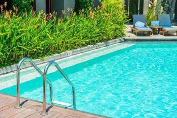 நீச்சல் தடாகத்தில் நீராடச் சென்ற பாடசாலை மாணவனுக்கு நேர்ந்த கதி