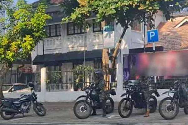 கொள்ளுப்பிட்டி இசைக்கல்லூரி மீது துப்பாக்கிச் சூடு ; CCTV-வில் பதிவான காட்சி | Shooting Kollupitiya Music College Cctv Footage