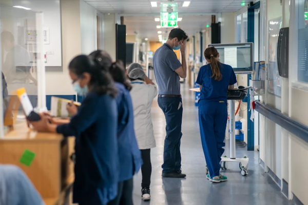 பிரான்சுக்குள்ளும் நுழைந்தது Super flu: மருத்துவர்கள் அறிவுறுத்தல் | France Advice To Take Vaccine Amid Super Flu பிரான்சுக்குள்ளும் நுழைந்தது Super flu: மருத்துவர்கள் அறிவுறுத்தல் | France Advice To Take Vaccine Amid Super Flu