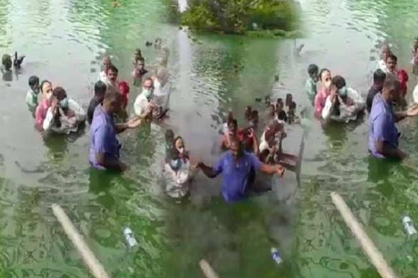 மொட்டுக் கட்சி ஆதரவாளர்களை தண்ணீருக்குள் தள்ளிவிட்ட பெண்ணுக்கு நேர்ந்த நிலை! | Woman Pushed Slpp Supporters Into The Water Prison