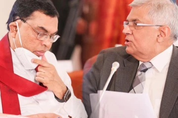 ரணில் -பசில் அணிக்குள் கடும் மோதல் - தென்னிலங்கை அரசியலில் ஏற்படவுள்ள மாற்றம்