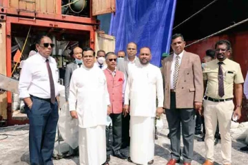 21,000 மெற்றிக் தொன்னை இலங்கைக்கு கையளித்தார் கோபால் பாக்லே!